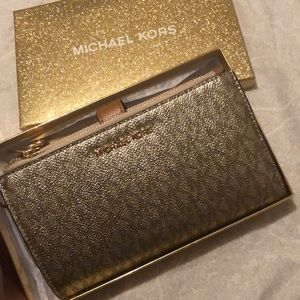 NWT Michael Kors Wrist Wallet